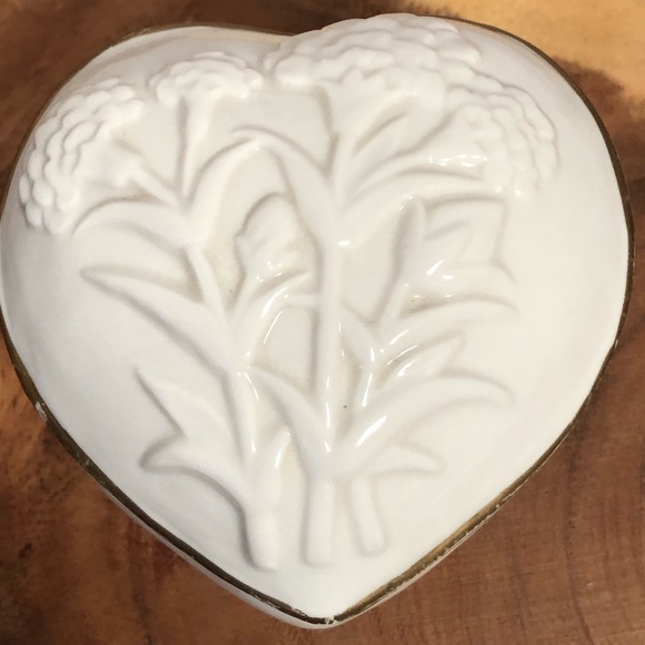 Jewelry - Beautiful White China Heart Shaped Jewelry Box